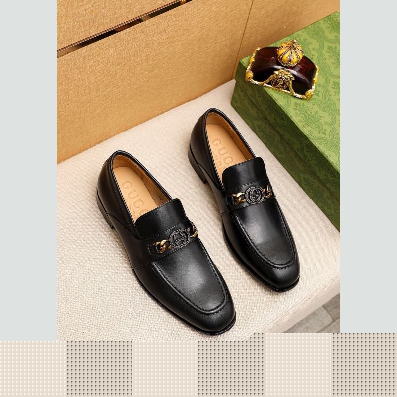 G*u*i leather shoes
